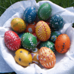 Zdobení vajíček voskem – Návod na tradiční zdobení