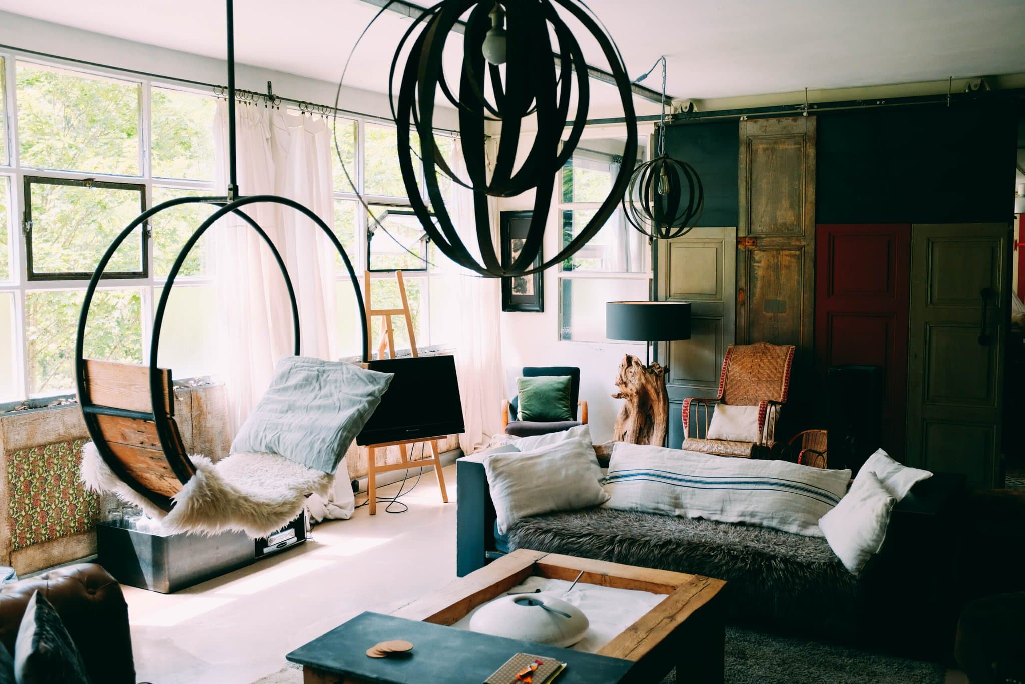 Jaké kousky nábytku netradičně oživí váš prostor?